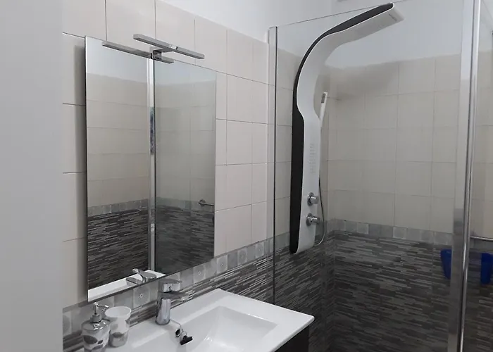 Rosmary Daire Puerto de la Cruz (Tenerife)