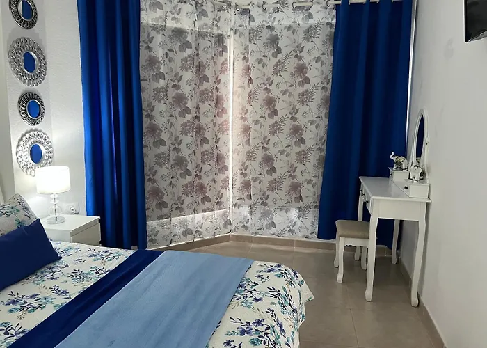 Rosmary Daire Puerto de la Cruz (Tenerife)