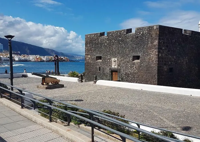 Rosmary Daire Puerto de la Cruz (Tenerife)